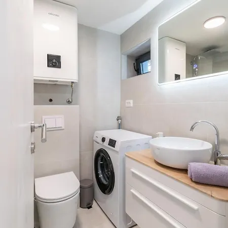 Seaview Bliss Apartment *