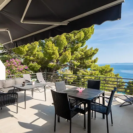 Seaview Bliss Apartment